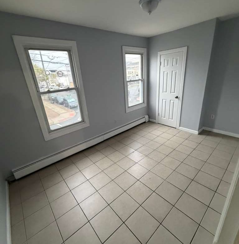 52 Rosa Parks Blv. Apt. 2