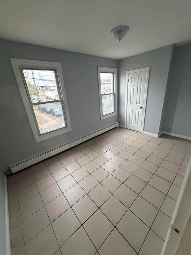 52 Rosa Parks Blv. Apt. 2