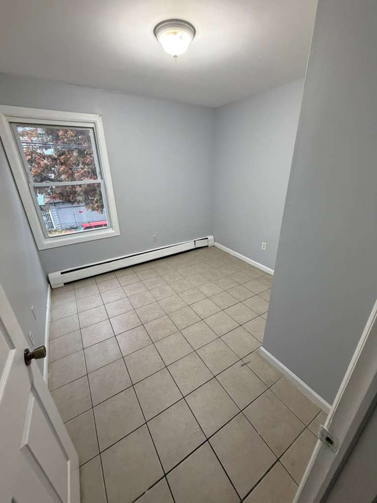 52 Rosa Parks Blv. Apt. 2
