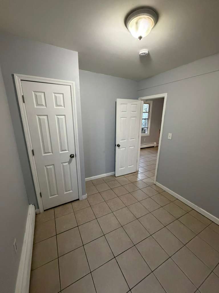 52 Rosa Parks Blv. Apt. 2