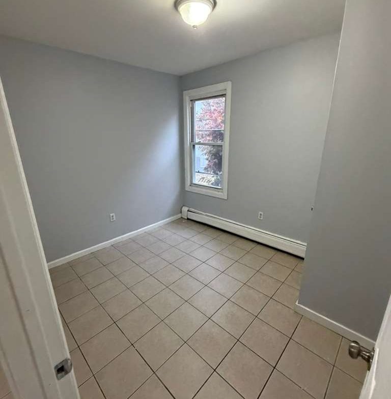 52 Rosa Parks Blv. Apt. 2