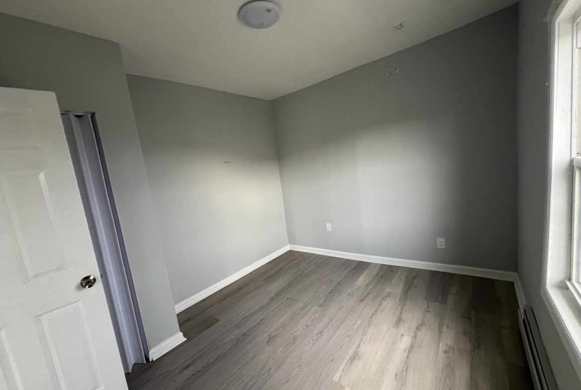 297 Van Houten St. Apt 3R