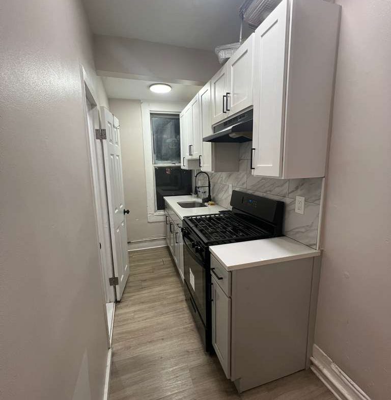 601 Main St. Apt. 3C