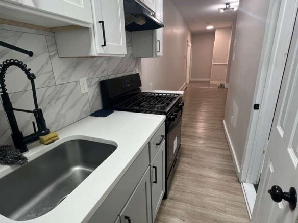 601 Main St. Apt. 3C