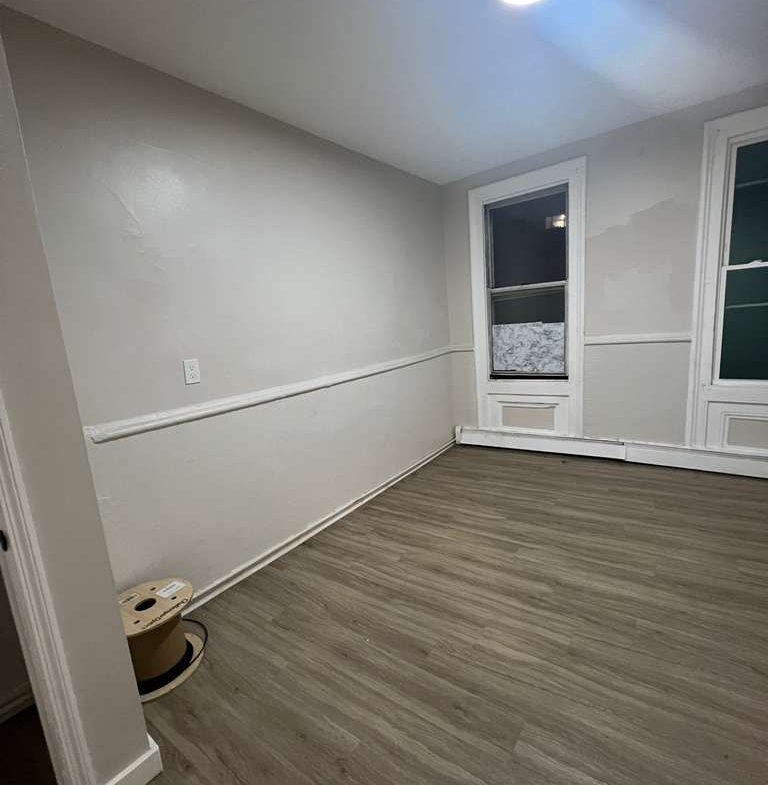 601 Main St. Apt. 3C