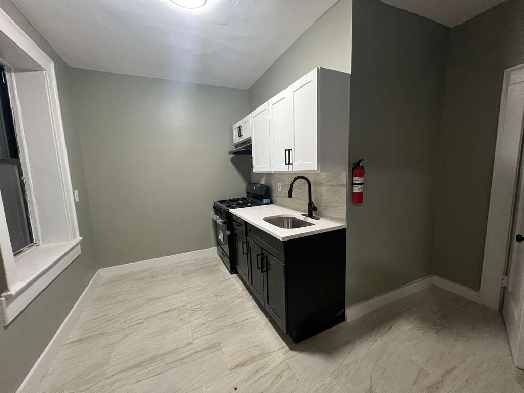1003 S Orange Ave. Apt 104