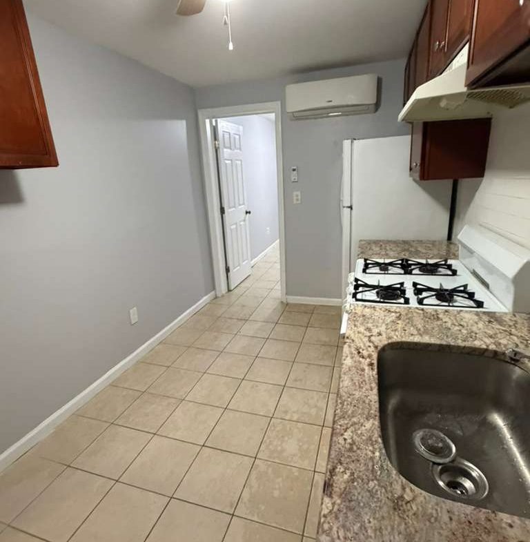 83 Market St. Apt. 9
