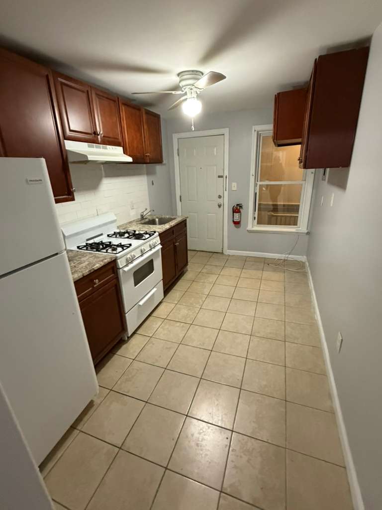 83 Market St. Apt. 9