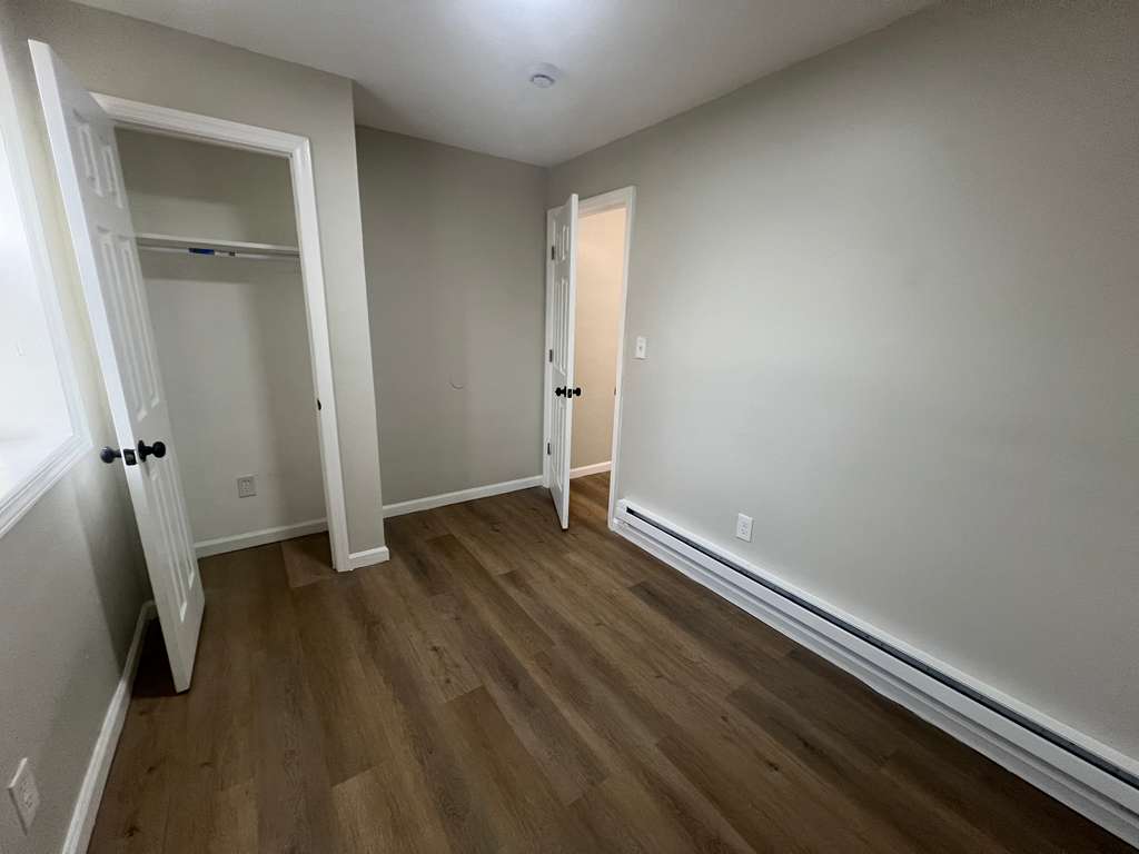 5 Straight St. Apt 9