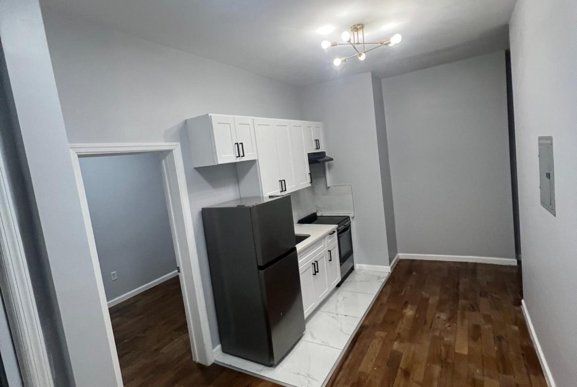 276 Broadway Apt. 2