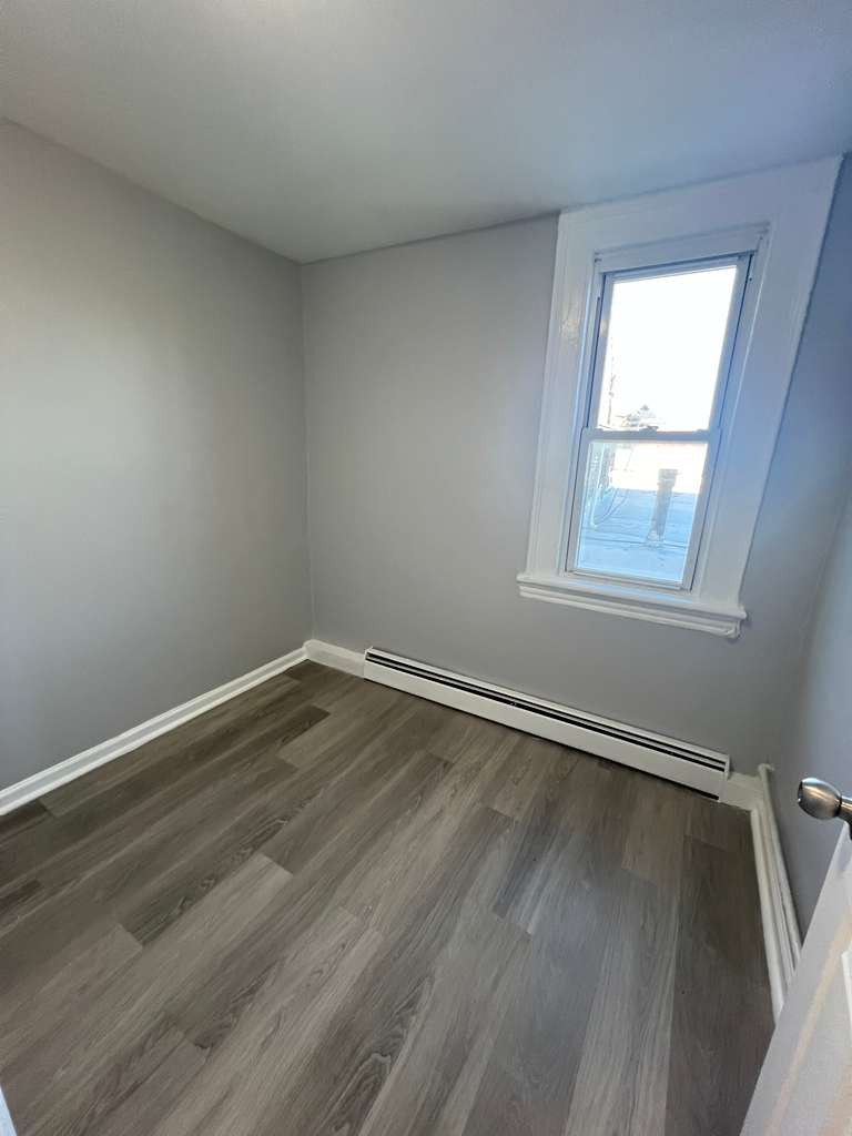 326 Grand St. Apt. 4F