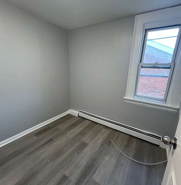 326 Grand St. Apt. 4F