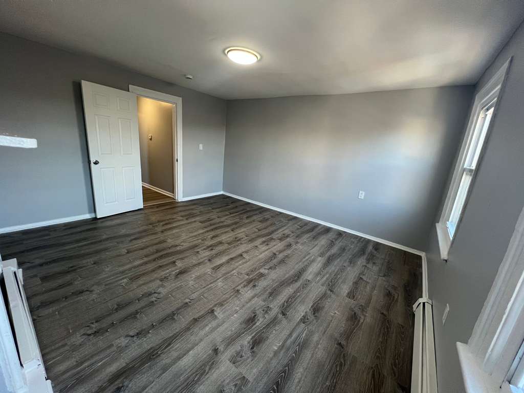 326 Grand St. Apt. 4F