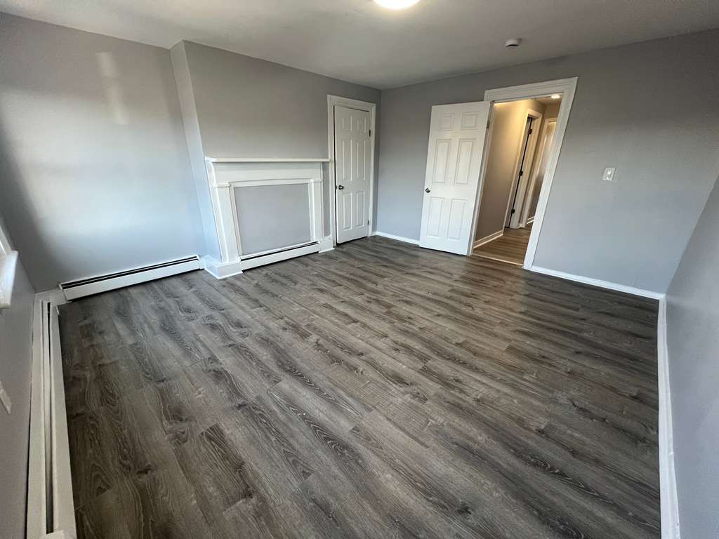 326 Grand St. Apt. 4F