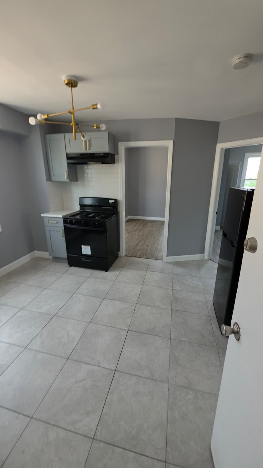 12 Rosa Parks Blvd. Apt.5