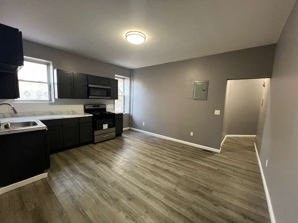 10 40th St. Apt. 5