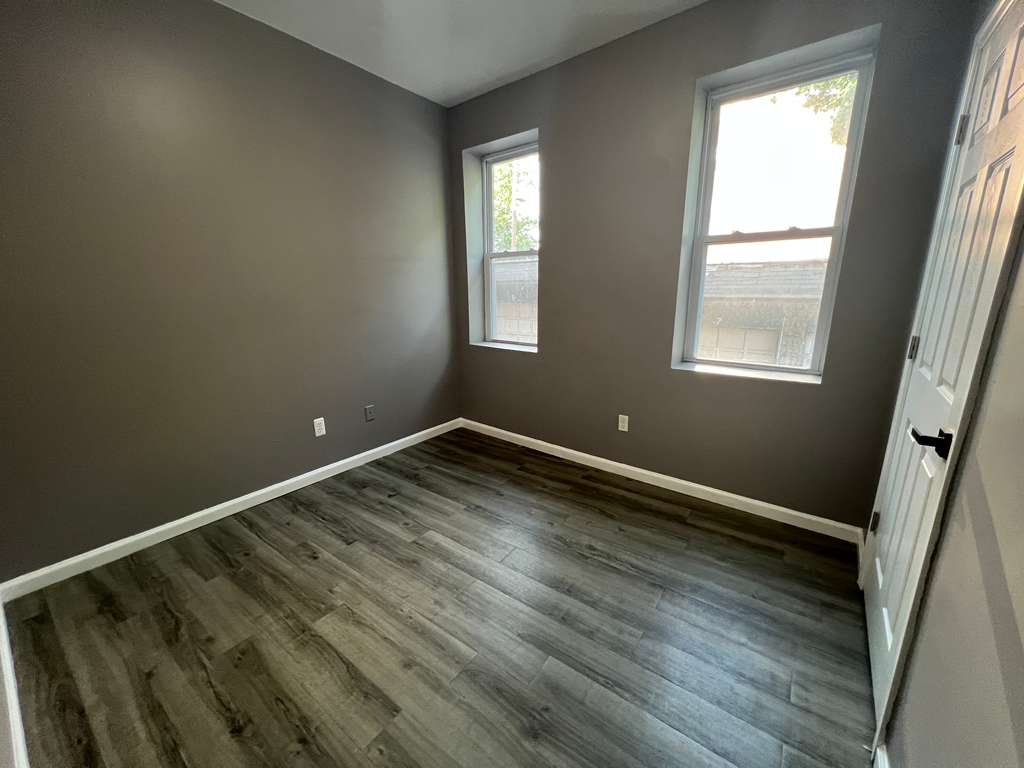 10 40th St. Apt. 5