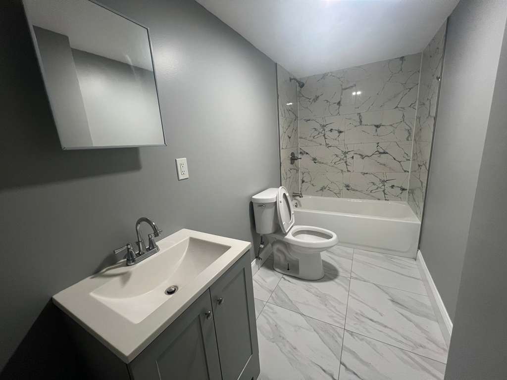 106 Lawrence St. Apt. 1
