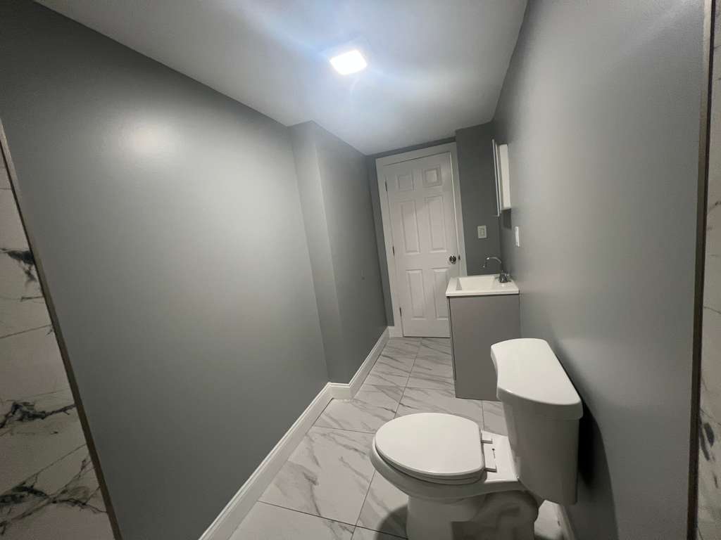 106 Lawrence St. Apt. 1