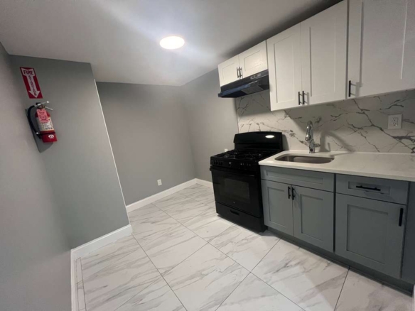 106 Lawrence St. Apt. 1