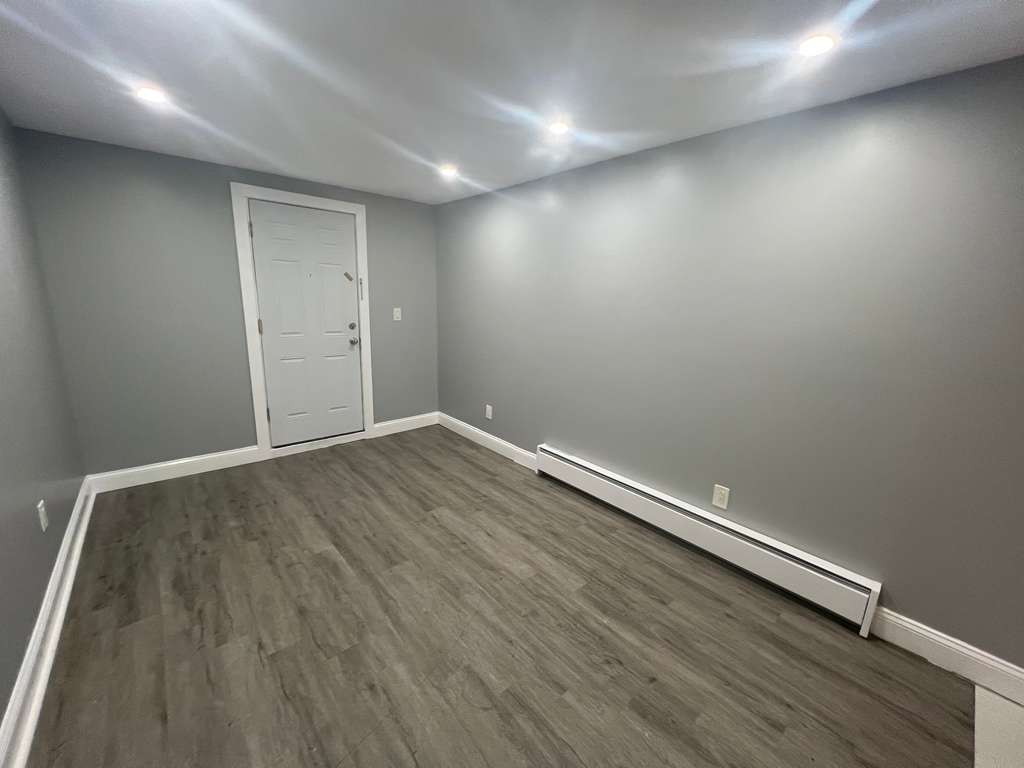 106 Lawrence St. Apt. 1