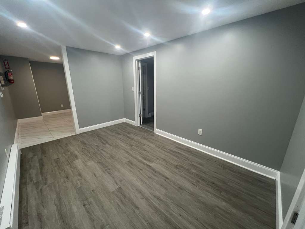 106 Lawrence St. Apt. 1