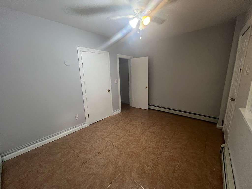 875 Main Ave. Apt.1