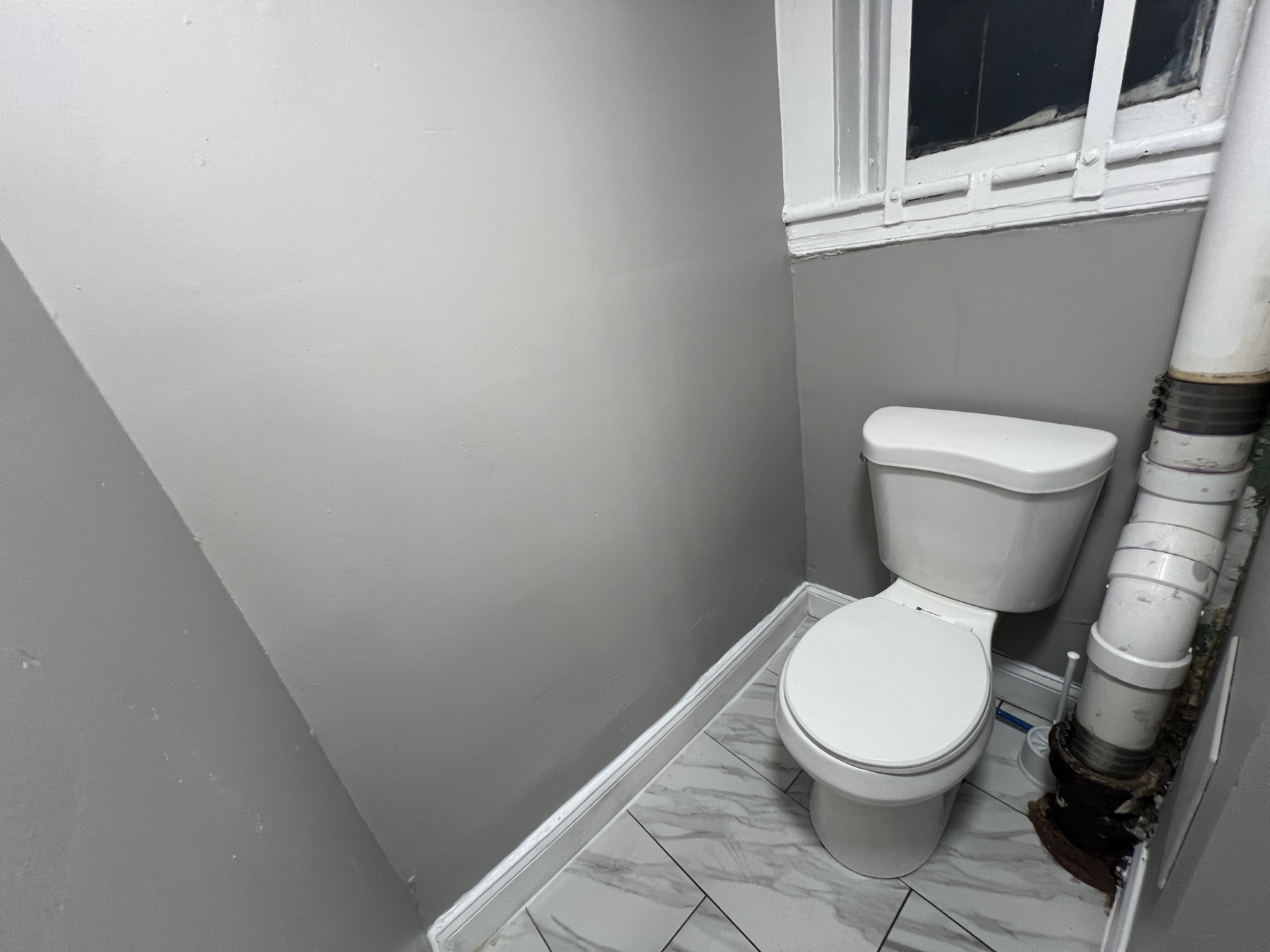 104 Lawrence Apt. 4