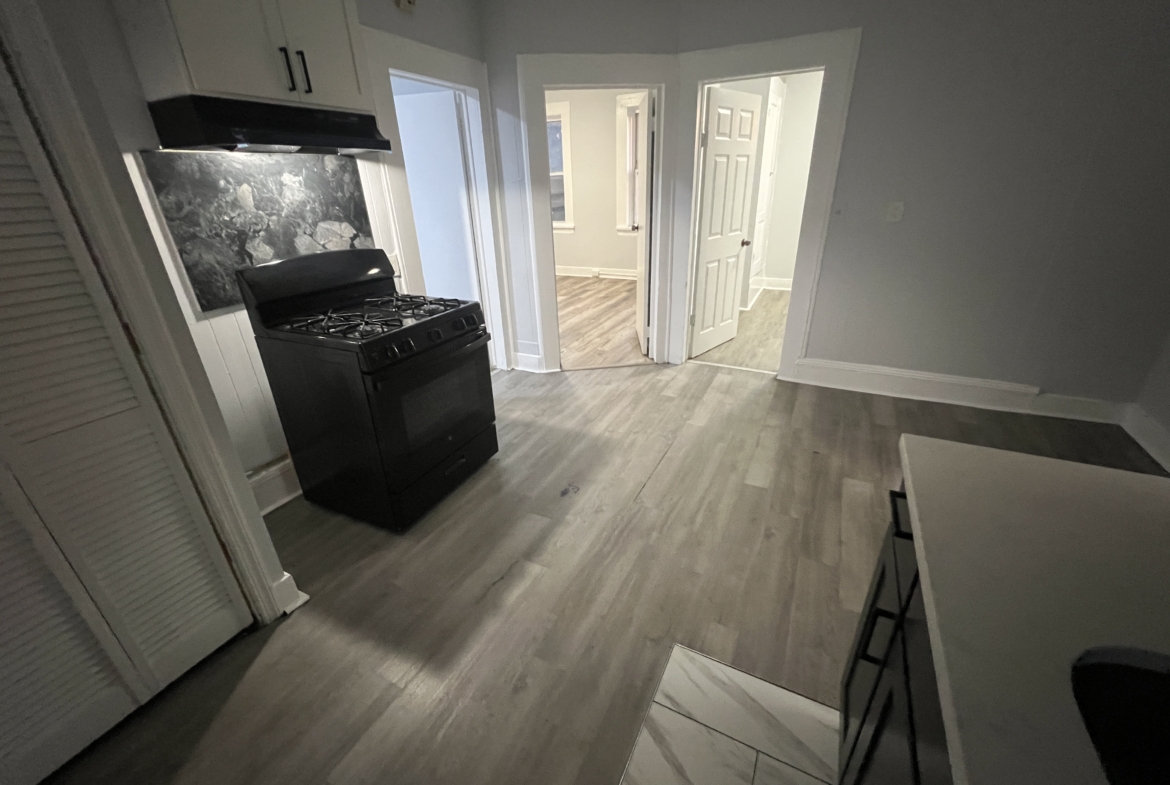 104 Lawrence St. Apt. 6