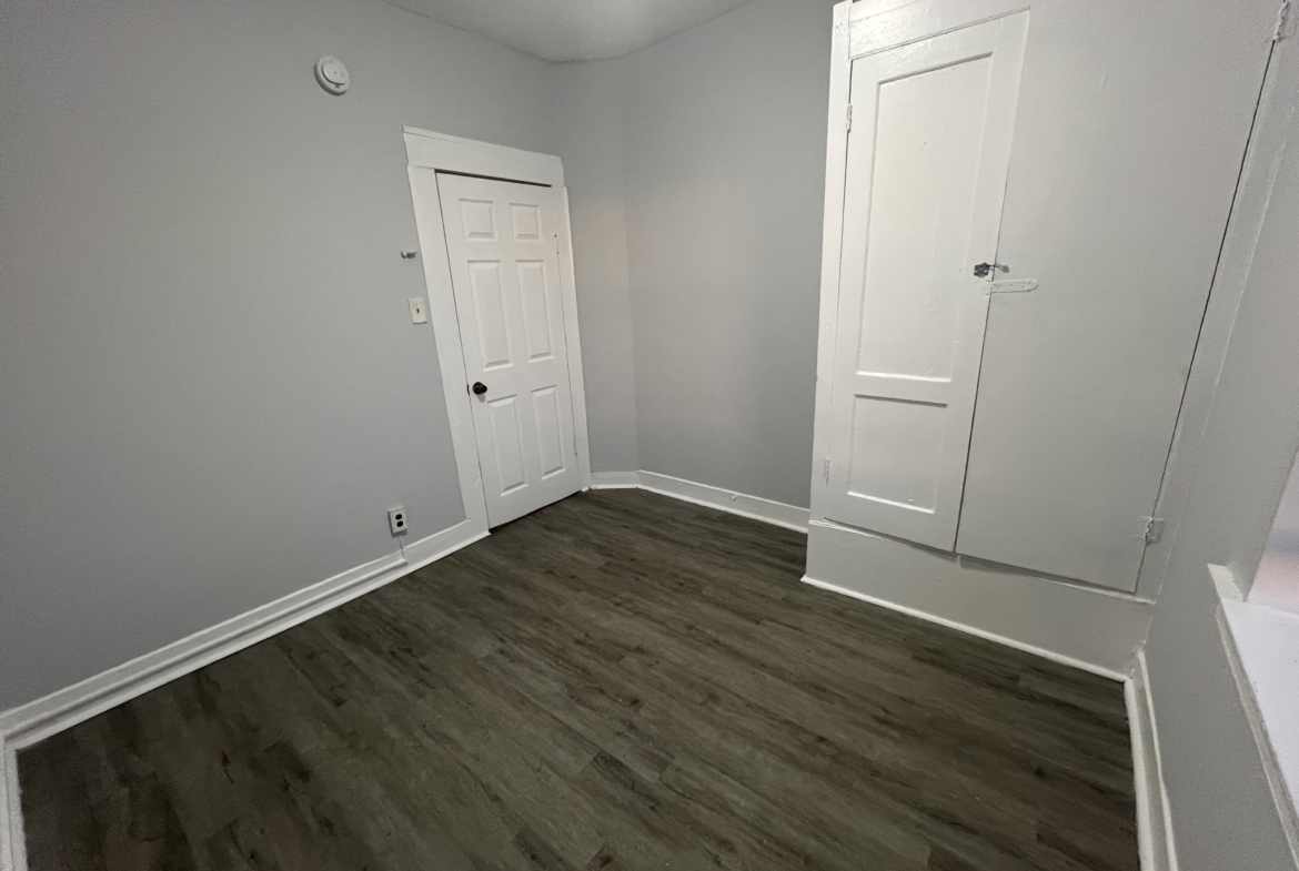 104 Lawrence St. Apt. 6