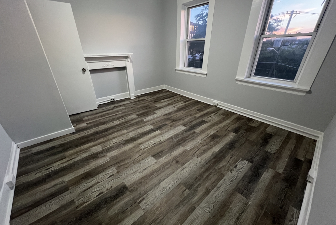 104 Lawrence St. Apt. 6