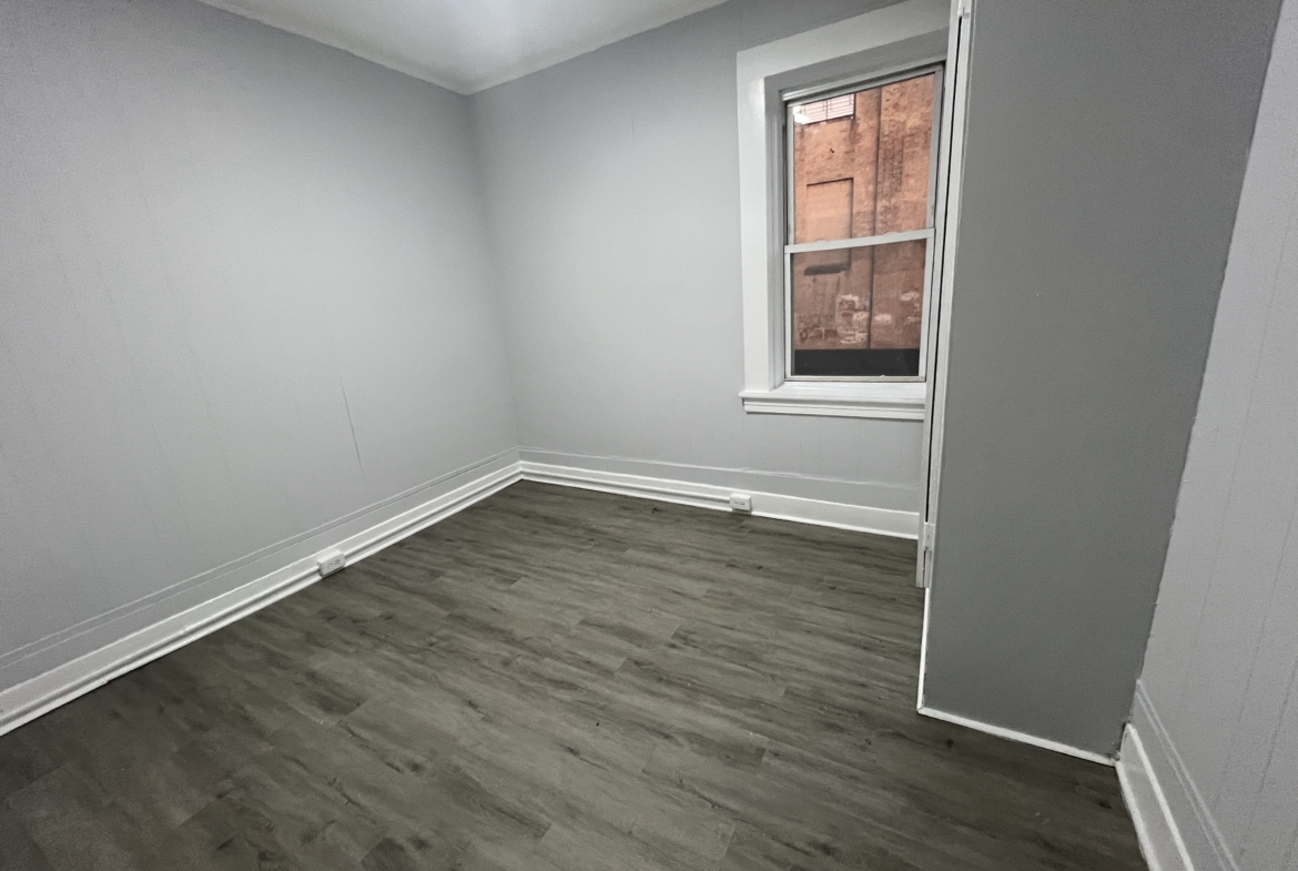 104 Lawrence St. Apt. 6