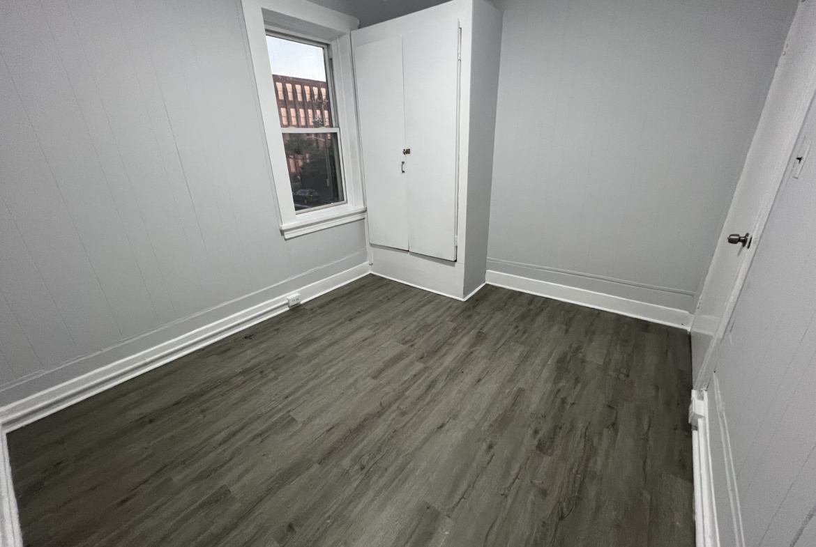 104 Lawrence St. Apt. 6