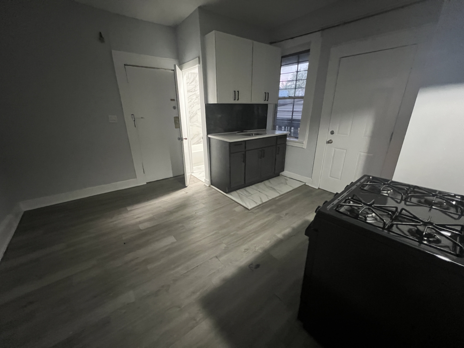 IMG_3078 104 Lawrence St. Apt. 6