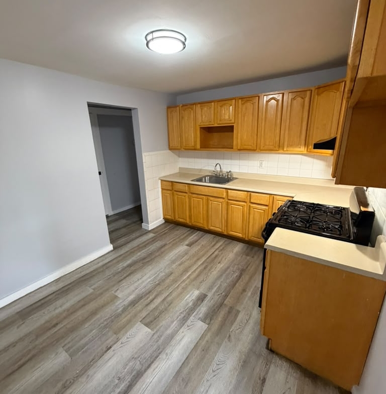 428 River St. Apt. 3