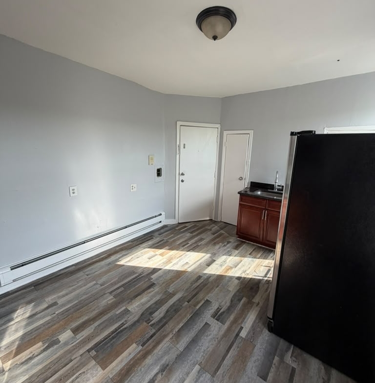 300 Watchung Ave. Apt. 8