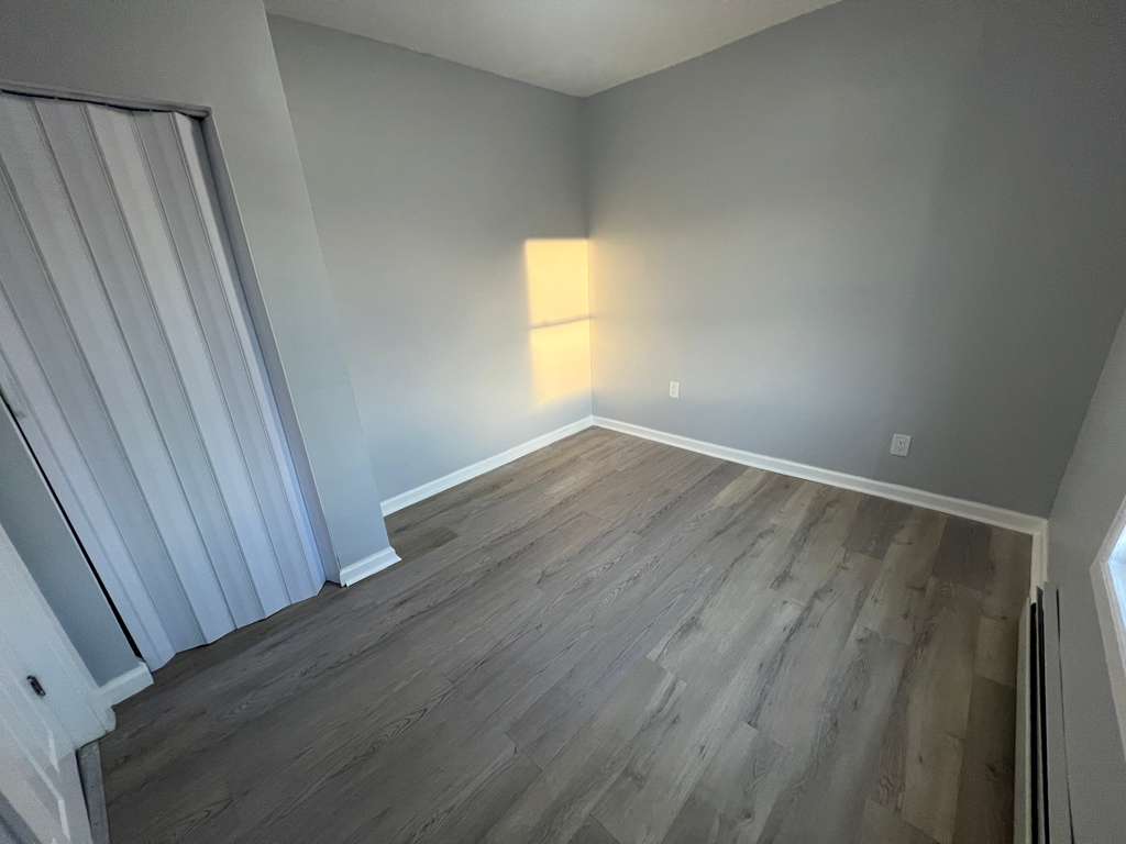297 Van Houten St. Apt 3R