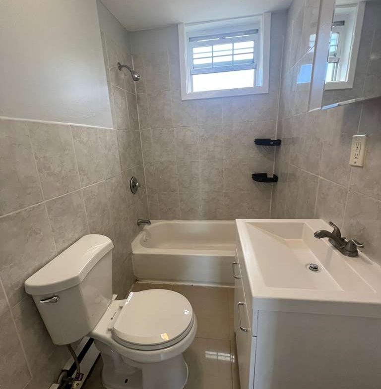 190 Hamilton Ave. Apt. 8
