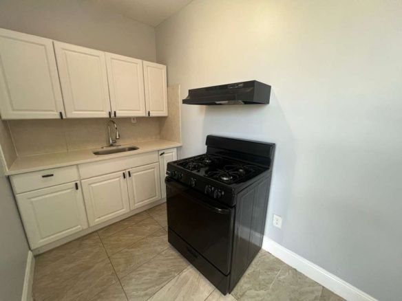 190 Hamilton Ave. Apt. 1