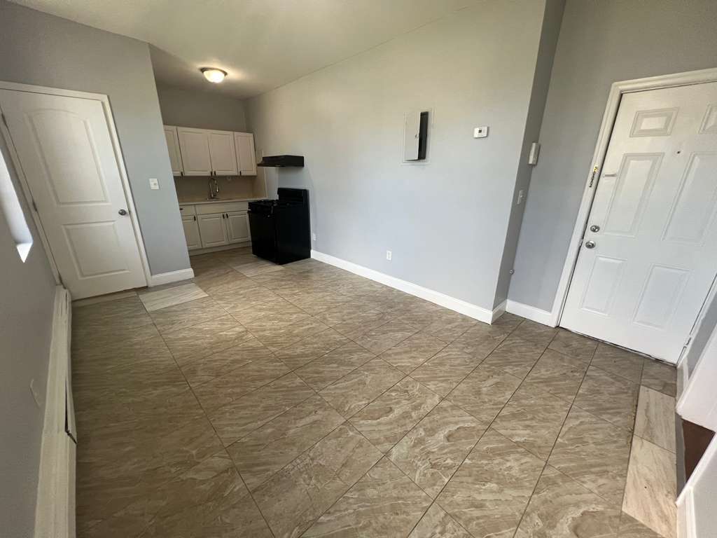 190 Hamilton Ave. Apt. 1