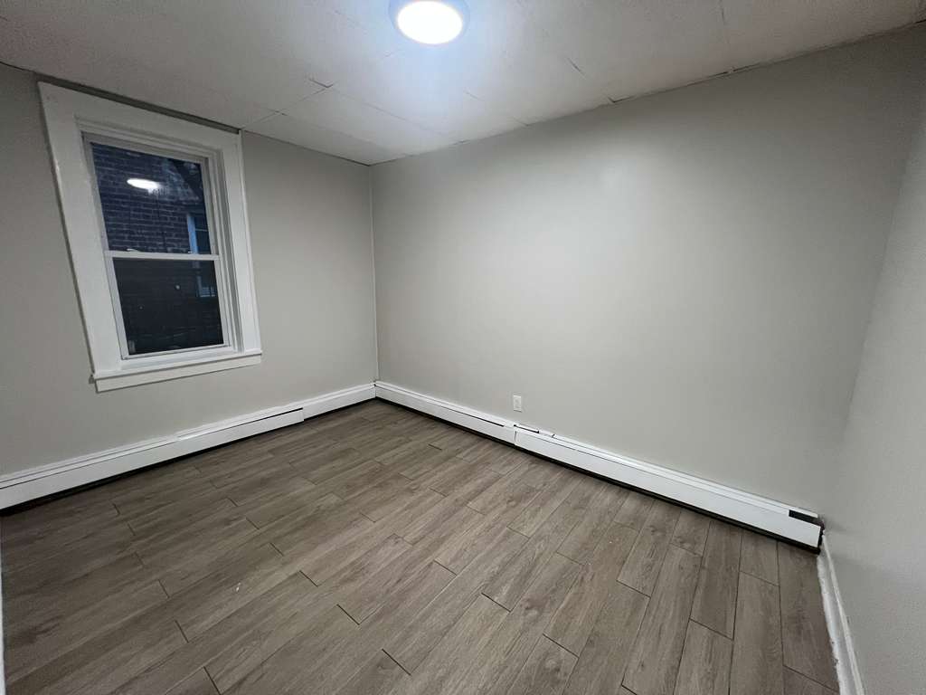 545 E 38th Street Apt. E10