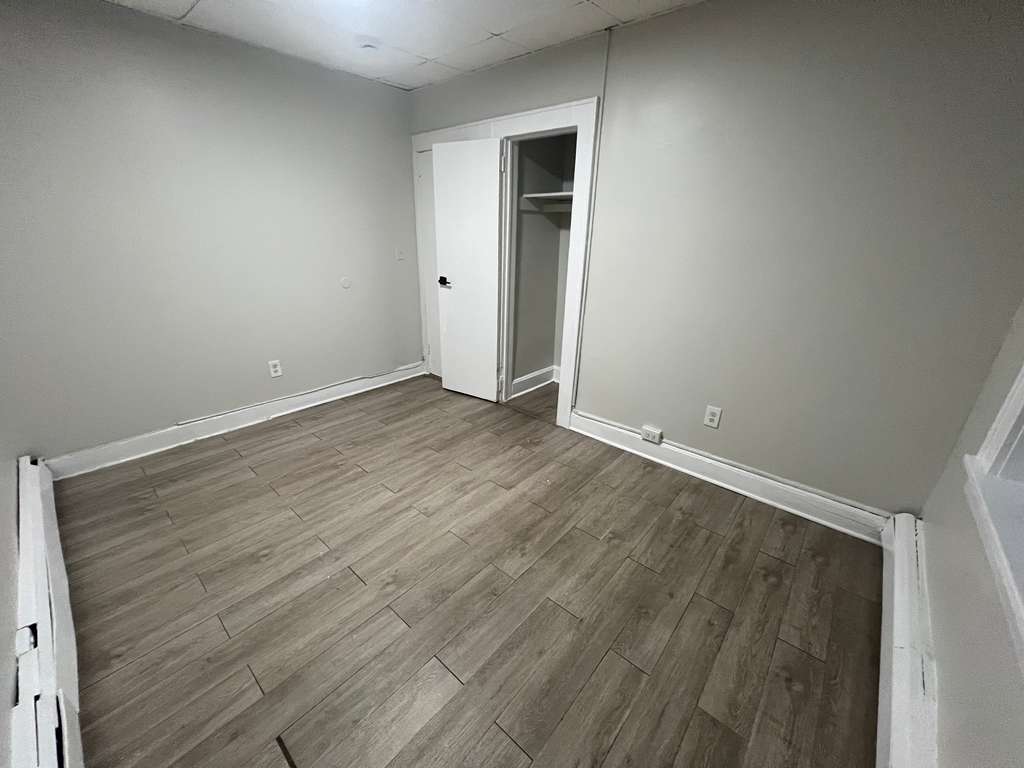 545 E 38th Street Apt. E10