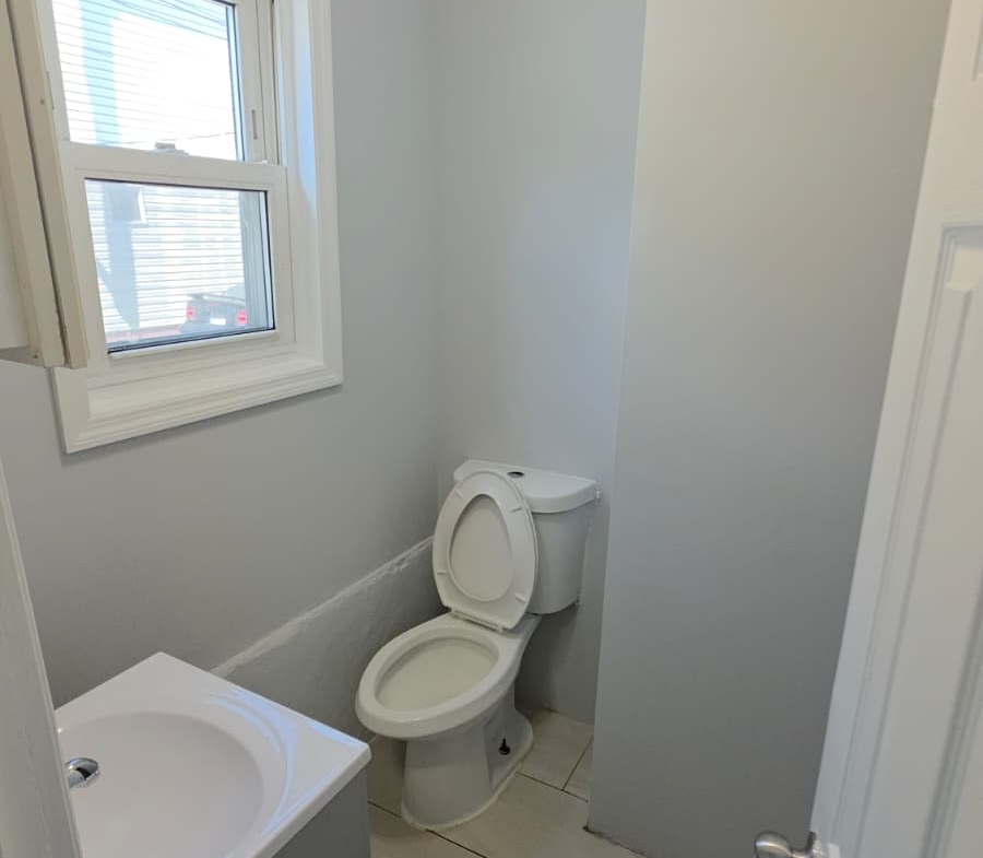 317 Marshall St. Apt. 1