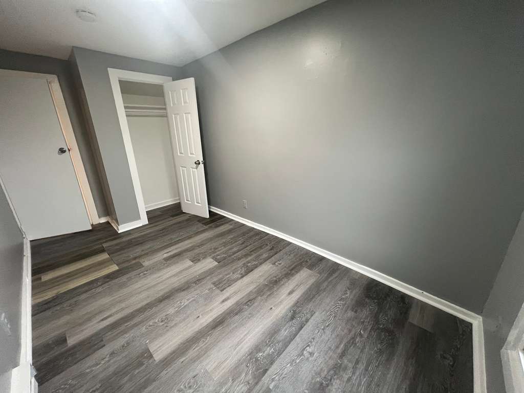 93 Spruce St. Apt. 1R