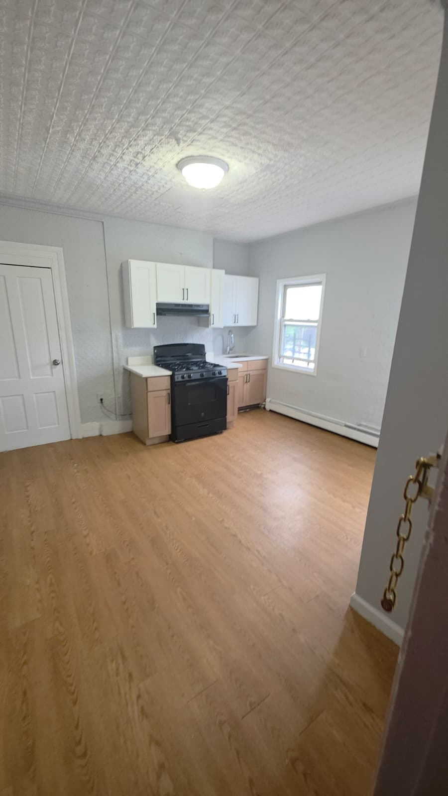 301 Grand St. Apt. 2