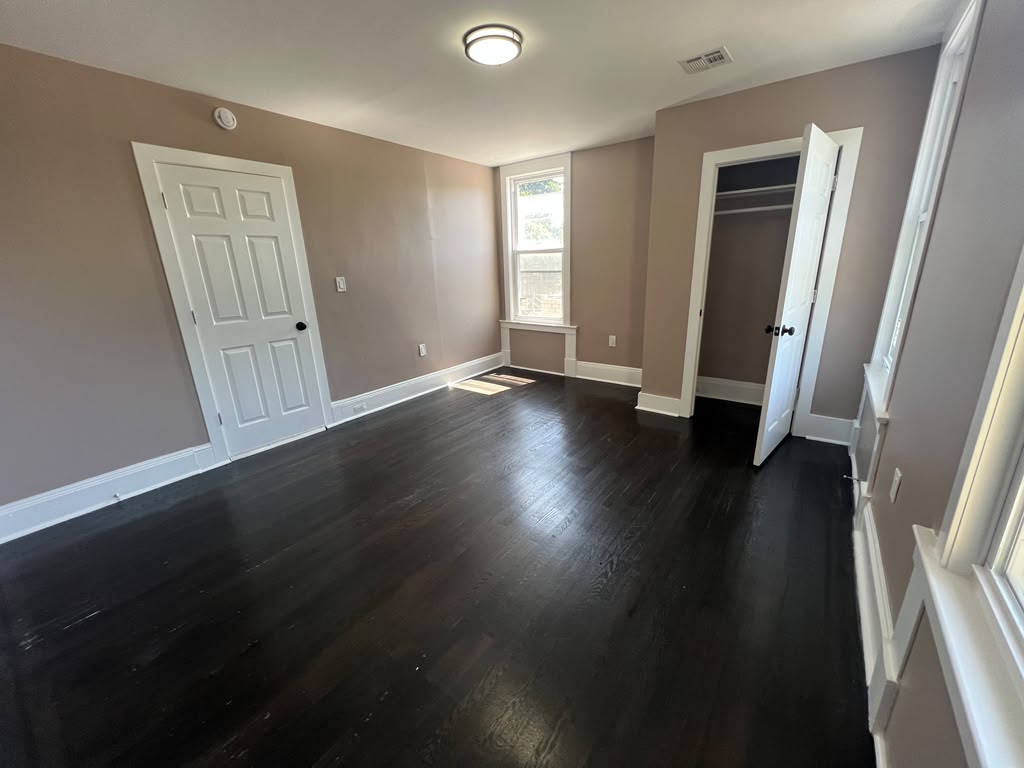 25 Ryle Ave. Apt. 3