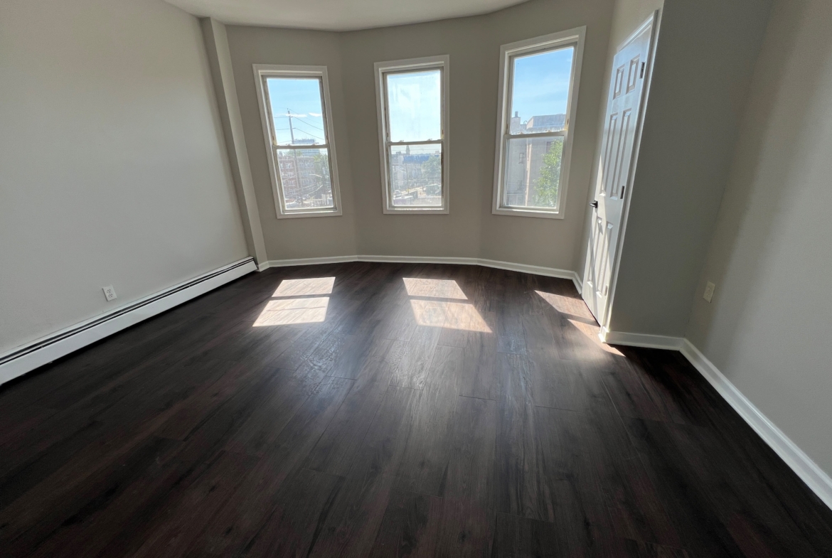 271 Summer St Apt. 3R