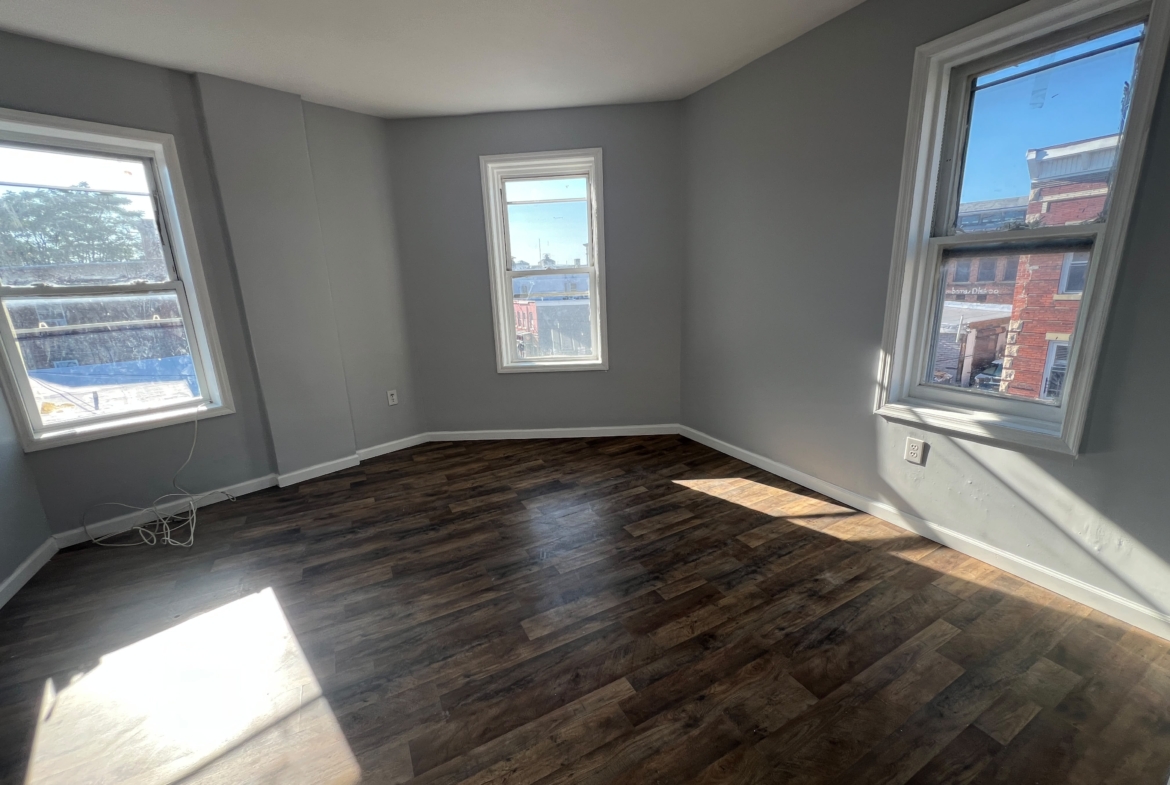 314 Market St. Apt. 9