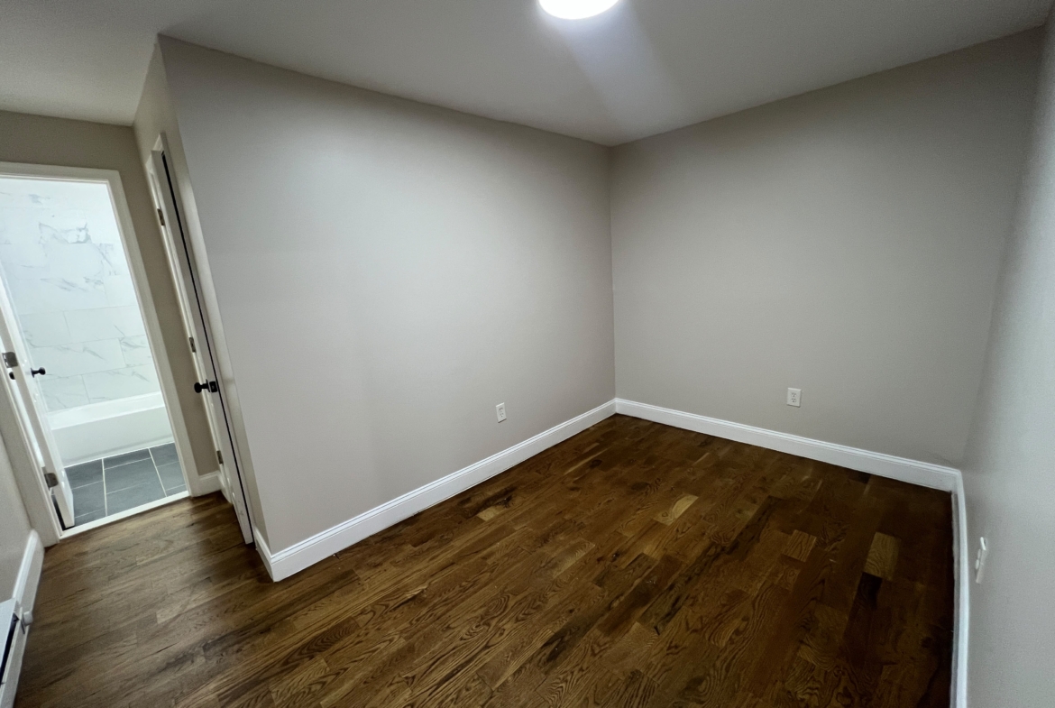 276 Broadway Apt. 5
