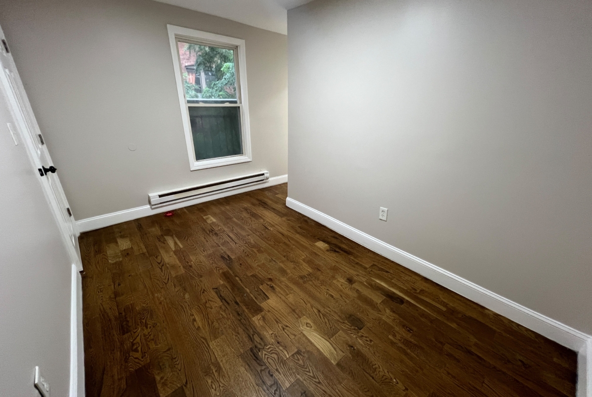 276 Broadway Apt. 5